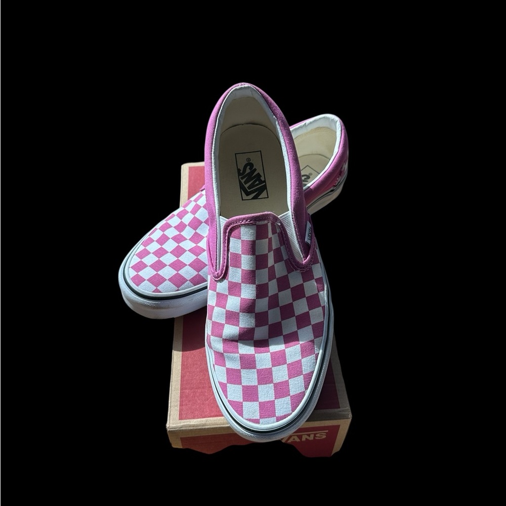 Ladies authentic Vans Pink and White Checkered Slip-On Sneakers.